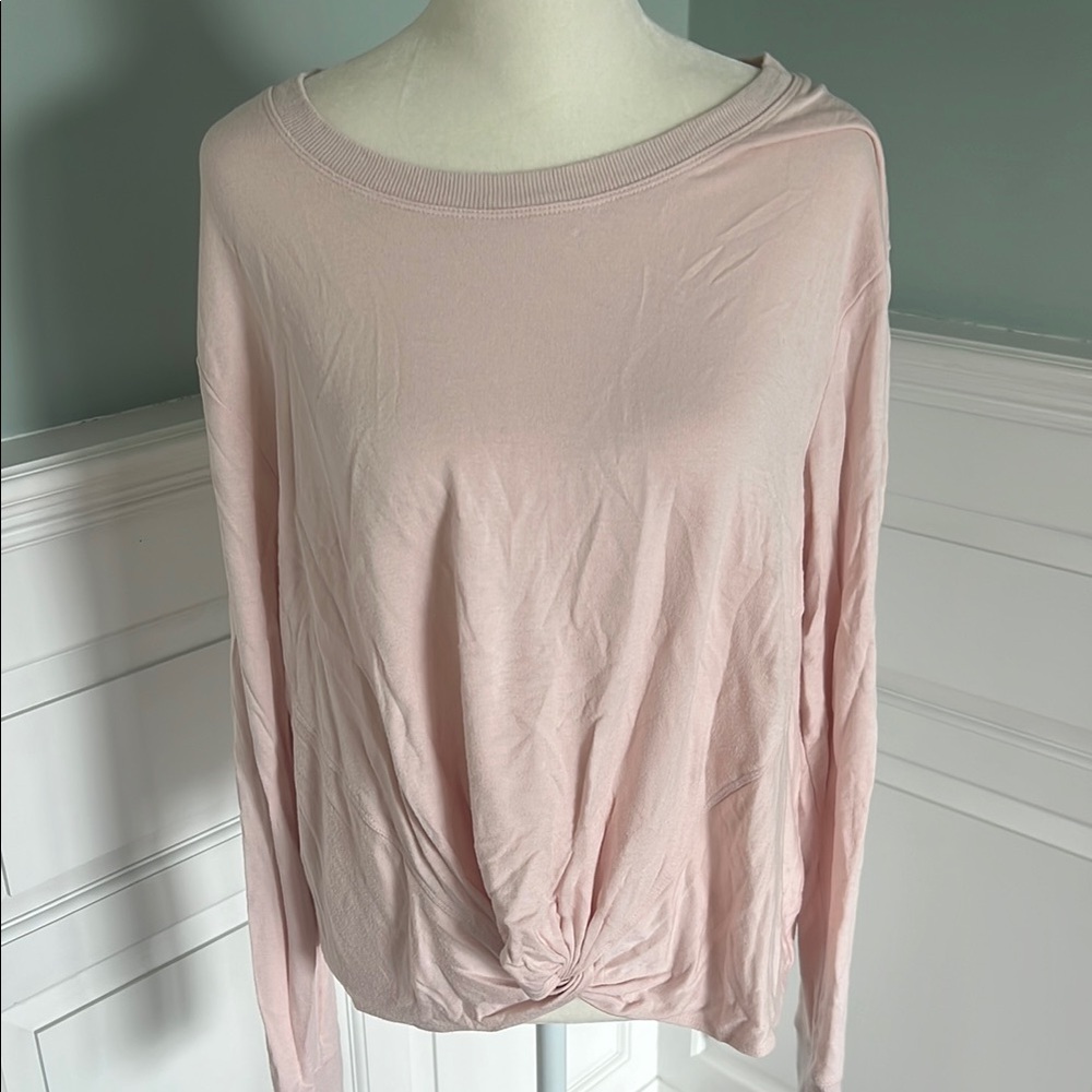 Athleta twist front crew